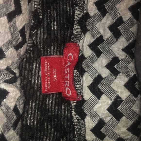 Co-set matching crop top and skirt - Picture 4 of 8